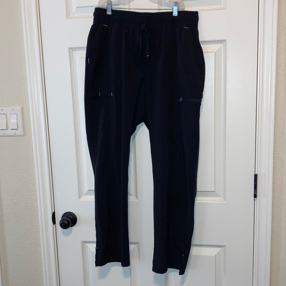 Scrub pants